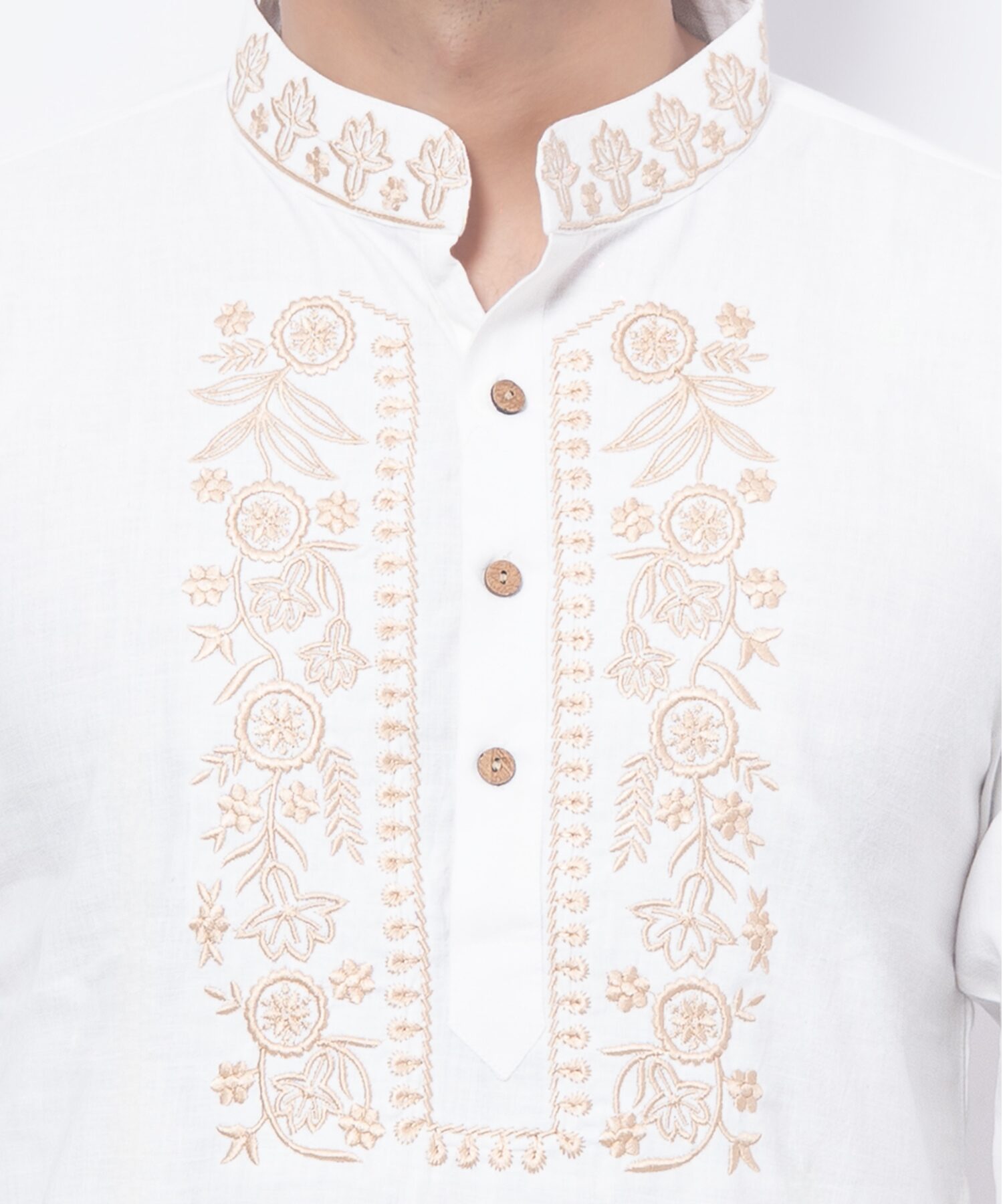 Elegant White Pushp Embroidered Kurta Set - Image 3
