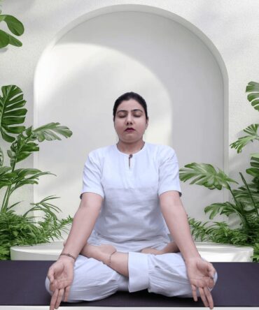 Satvic Woman Yoga Wear