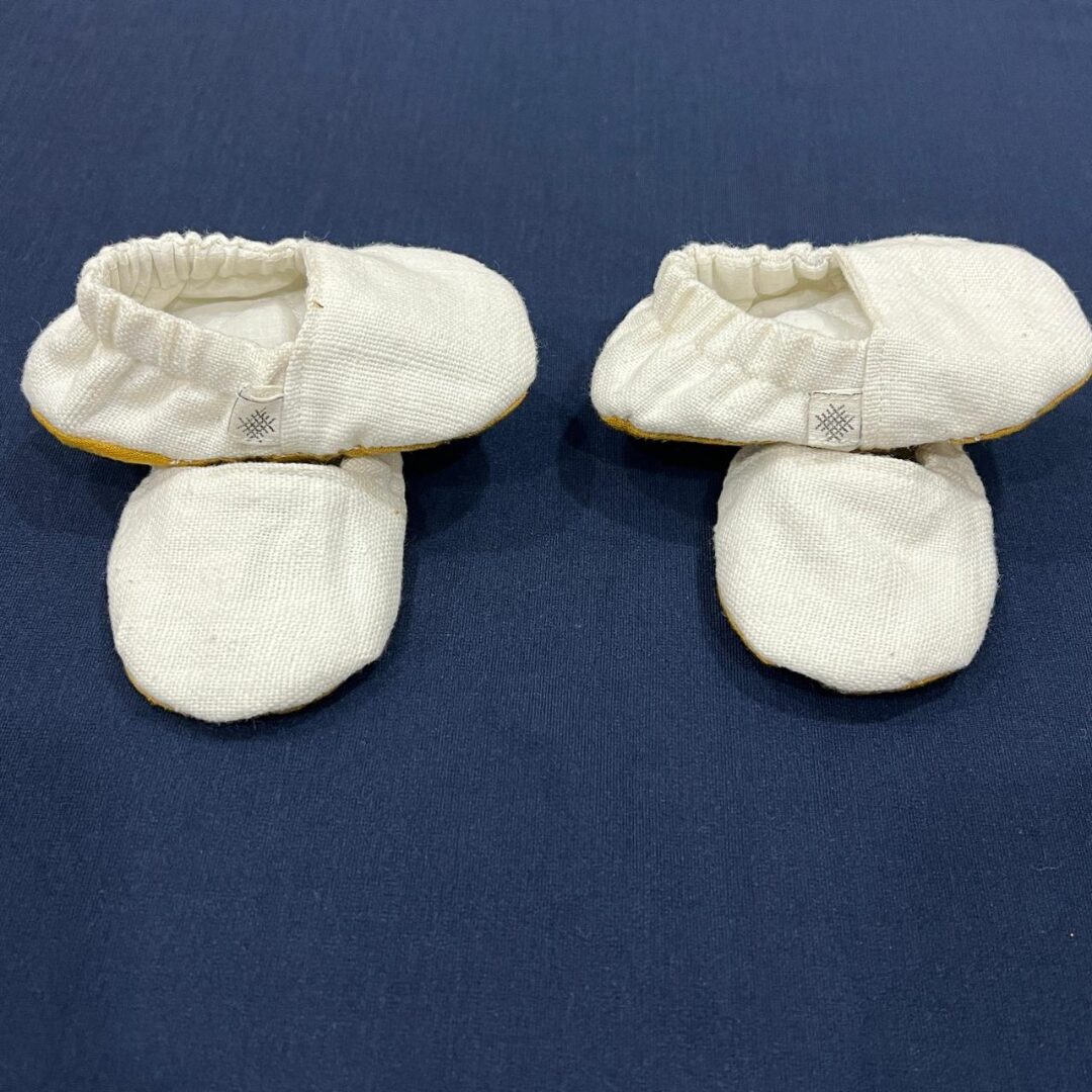 SnugBug Booties (Pack of 2) - handmade chemical-free khadi from Feel Weaves